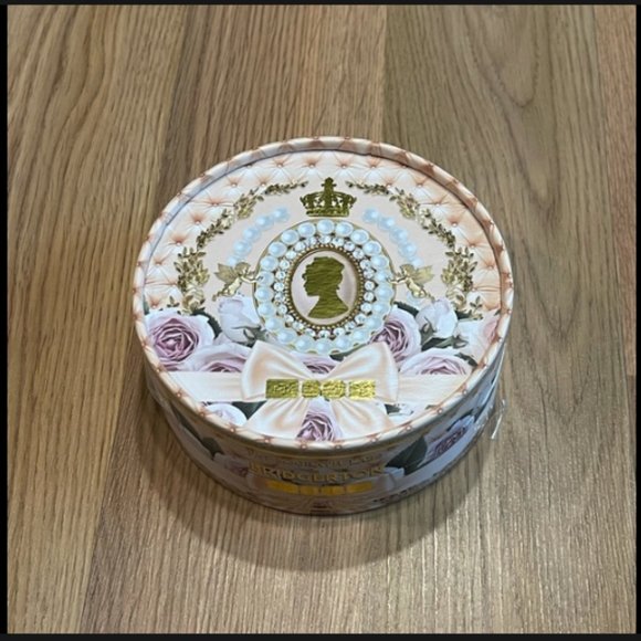 Bridgerton Blushing Delights Pat McGrath Palette - Picture 3 of 3